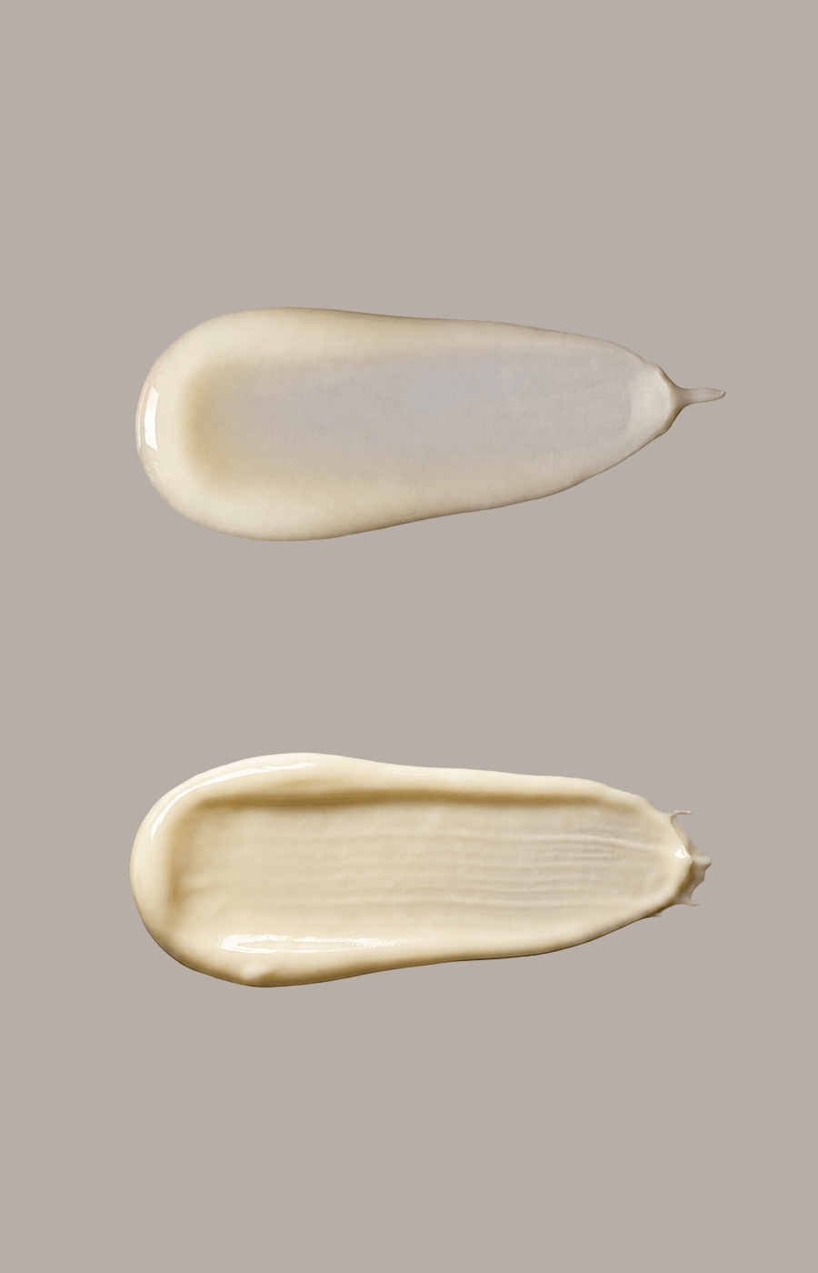 Konsystencja kremu Sangre de Drago Elixir i serum Peruvian Longevity - siła postbiotyku, kwasu hialuronowego i ceramidów.